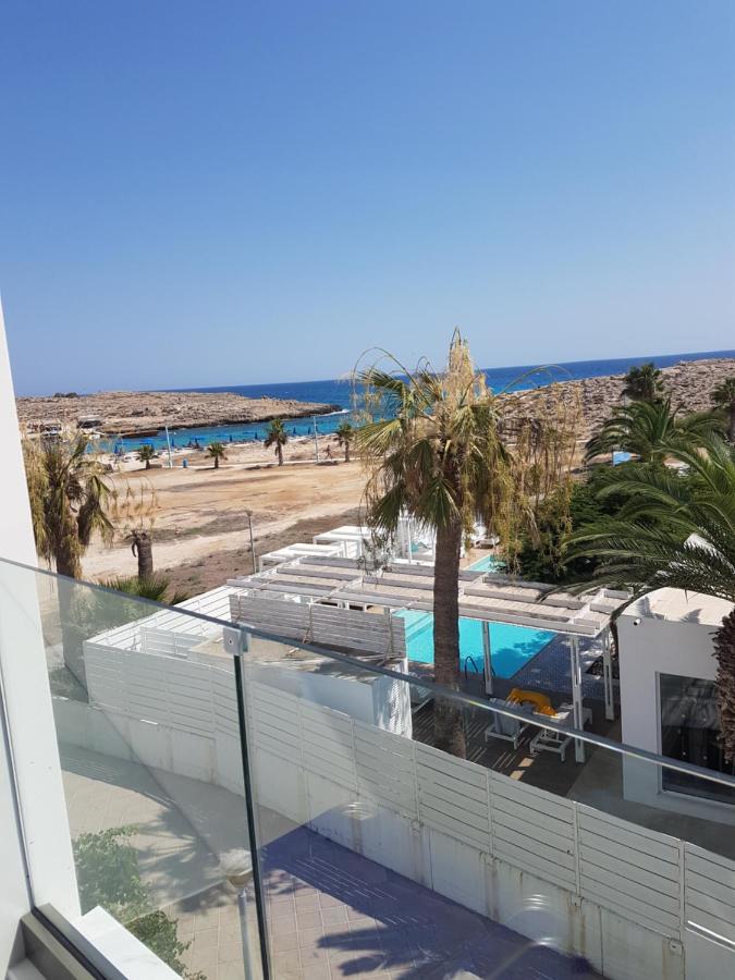 איה נאפה Christopher'S Sandy Beach Suites מראה חיצוני תמונה