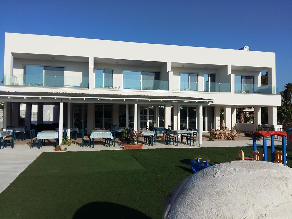 איה נאפה Christopher'S Sandy Beach Suites מראה חיצוני תמונה