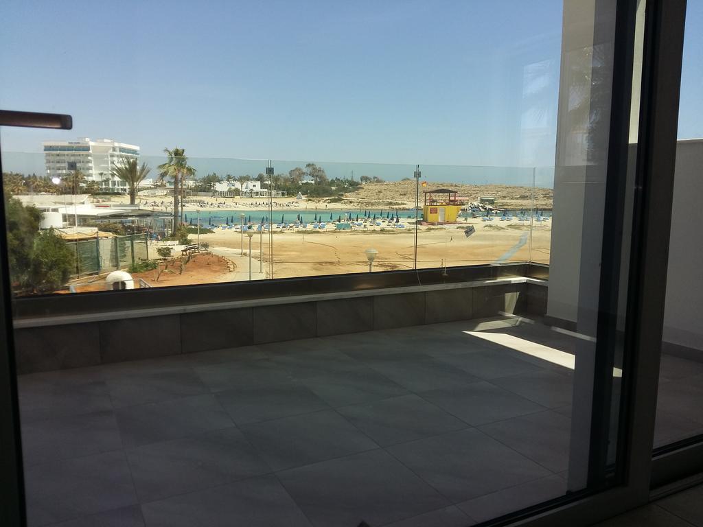 איה נאפה Christopher'S Sandy Beach Suites מראה חיצוני תמונה