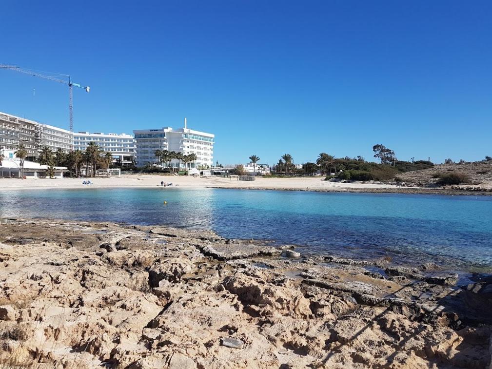 איה נאפה Christopher'S Sandy Beach Suites מראה חיצוני תמונה