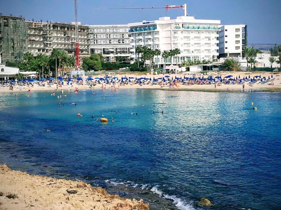 איה נאפה Christopher'S Sandy Beach Suites מראה חיצוני תמונה